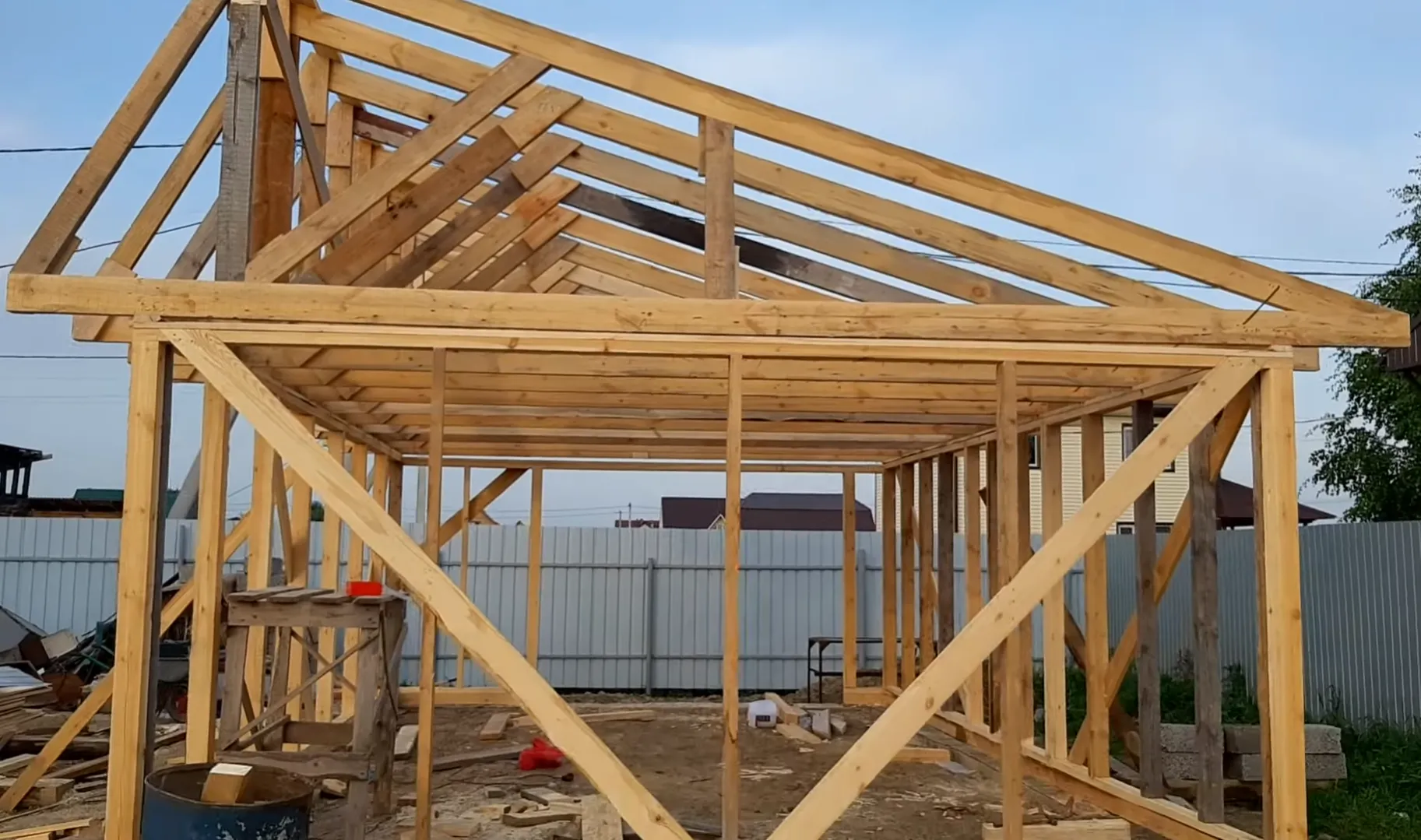 Строительство гаража из бруса своими руками